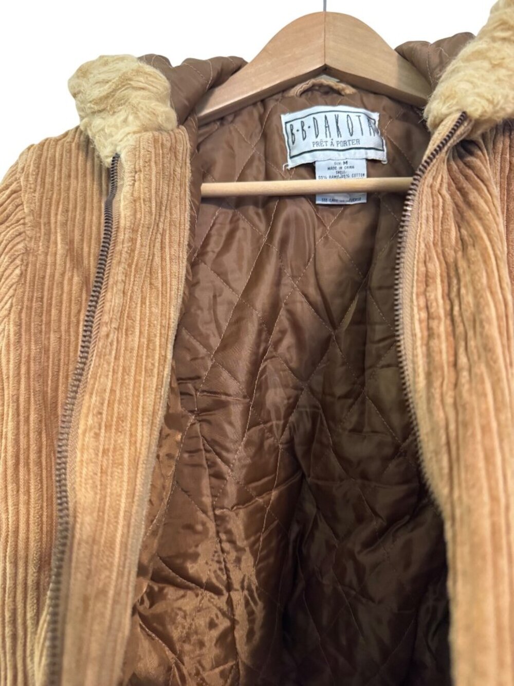 VINTAGE BB Dakota Brown Corduroy Hooded Jacket With Faux Fur Trim Size M - Picture 6 of 7